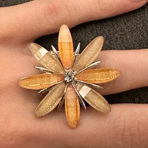 Stretchy ring - peach / orange flower
